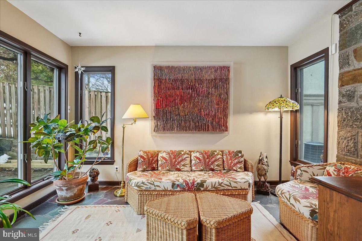 4708 LINNEAN AVE NW, WASHINGTON, District Of Columbia 20008, 4 Bedrooms Bedrooms, ,4 BathroomsBathrooms,Residential,For sale,4708 LINNEAN AVE NW,DCDC2245394 MLS # DCDC2245394