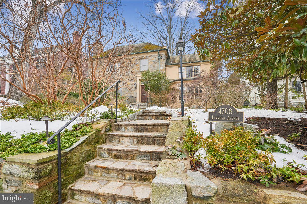 4708 LINNEAN AVE NW, WASHINGTON, District Of Columbia 20008, 4 Bedrooms Bedrooms, ,4 BathroomsBathrooms,Residential,For sale,4708 LINNEAN AVE NW,DCDC2245394 MLS # DCDC2245394