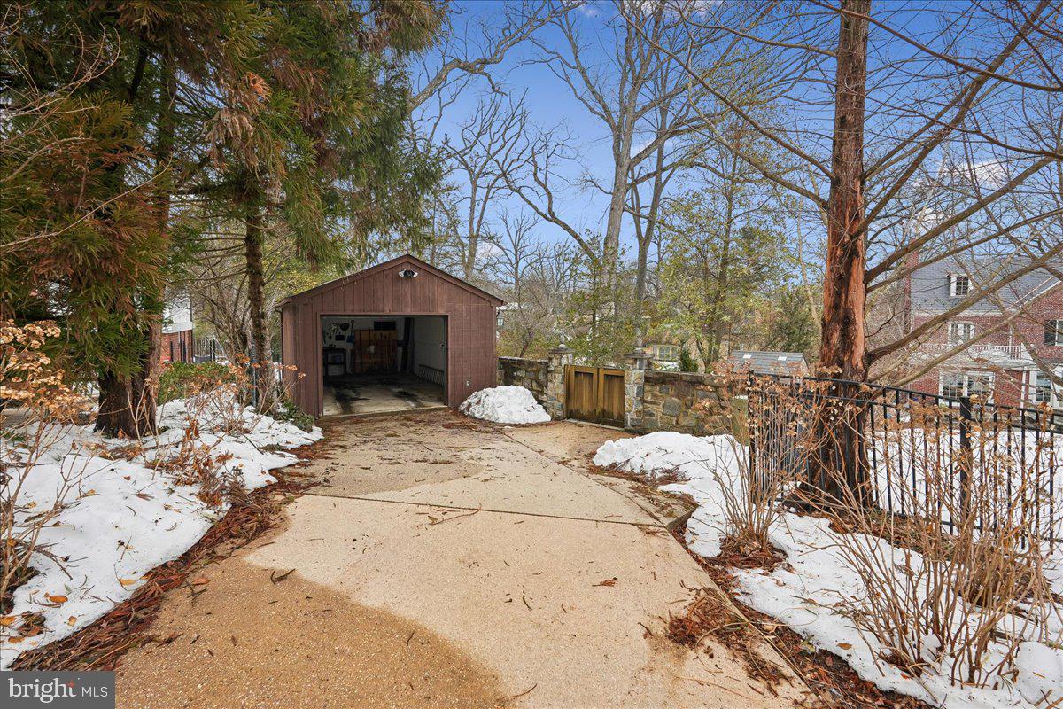 4708 LINNEAN AVE NW, WASHINGTON, District Of Columbia 20008, 4 Bedrooms Bedrooms, ,4 BathroomsBathrooms,Residential,For sale,4708 LINNEAN AVE NW,DCDC2245394 MLS # DCDC2245394