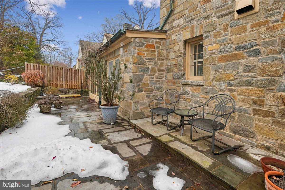 4708 LINNEAN AVE NW, WASHINGTON, District Of Columbia 20008, 4 Bedrooms Bedrooms, ,4 BathroomsBathrooms,Residential,For sale,4708 LINNEAN AVE NW,DCDC2245394 MLS # DCDC2245394