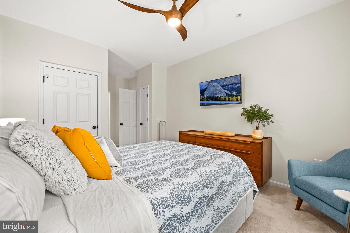 2321 25TH ST S #2-106, ARLINGTON, Virginia 22206, 2 Bedrooms Bedrooms, 6 Rooms Rooms,2 BathroomsBathrooms,Residential,For sale,2321 25TH ST S #2-106,VAAR2068664 MLS # VAAR2068664