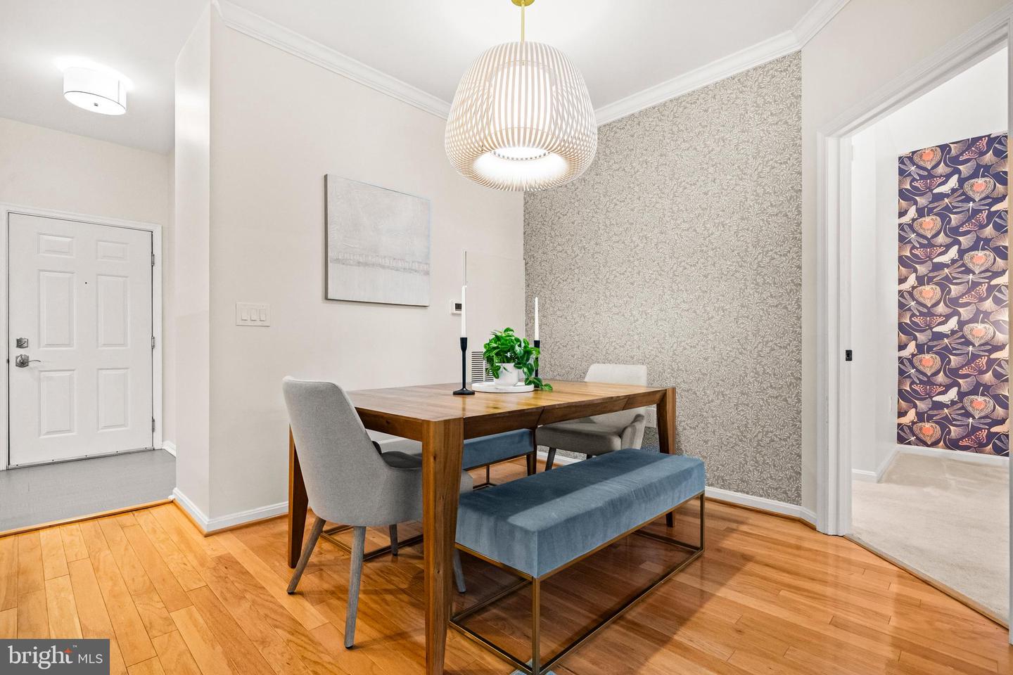 2321 25TH ST S #2-106, ARLINGTON, Virginia 22206, 2 Bedrooms Bedrooms, 6 Rooms Rooms,2 BathroomsBathrooms,Residential,For sale,2321 25TH ST S #2-106,VAAR2068664 MLS # VAAR2068664