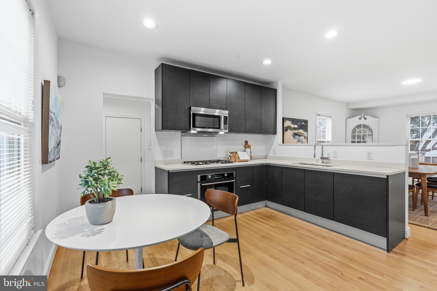 320 LAVERNE AVE, ALEXANDRIA, Virginia 22305, 3 Bedrooms Bedrooms, ,2 BathroomsBathrooms,Residential,For sale,320 LAVERNE AVE,VAAX2053976 MLS # VAAX2053976 320 LAVERNE AVE, ALEXANDRIA, Virginia 22305, 3 Bedrooms Bedrooms, ,2 BathroomsBathrooms,Residential,For sale,320 LAVERNE AVE,VAAX2053976 MLS # VAAX2053976