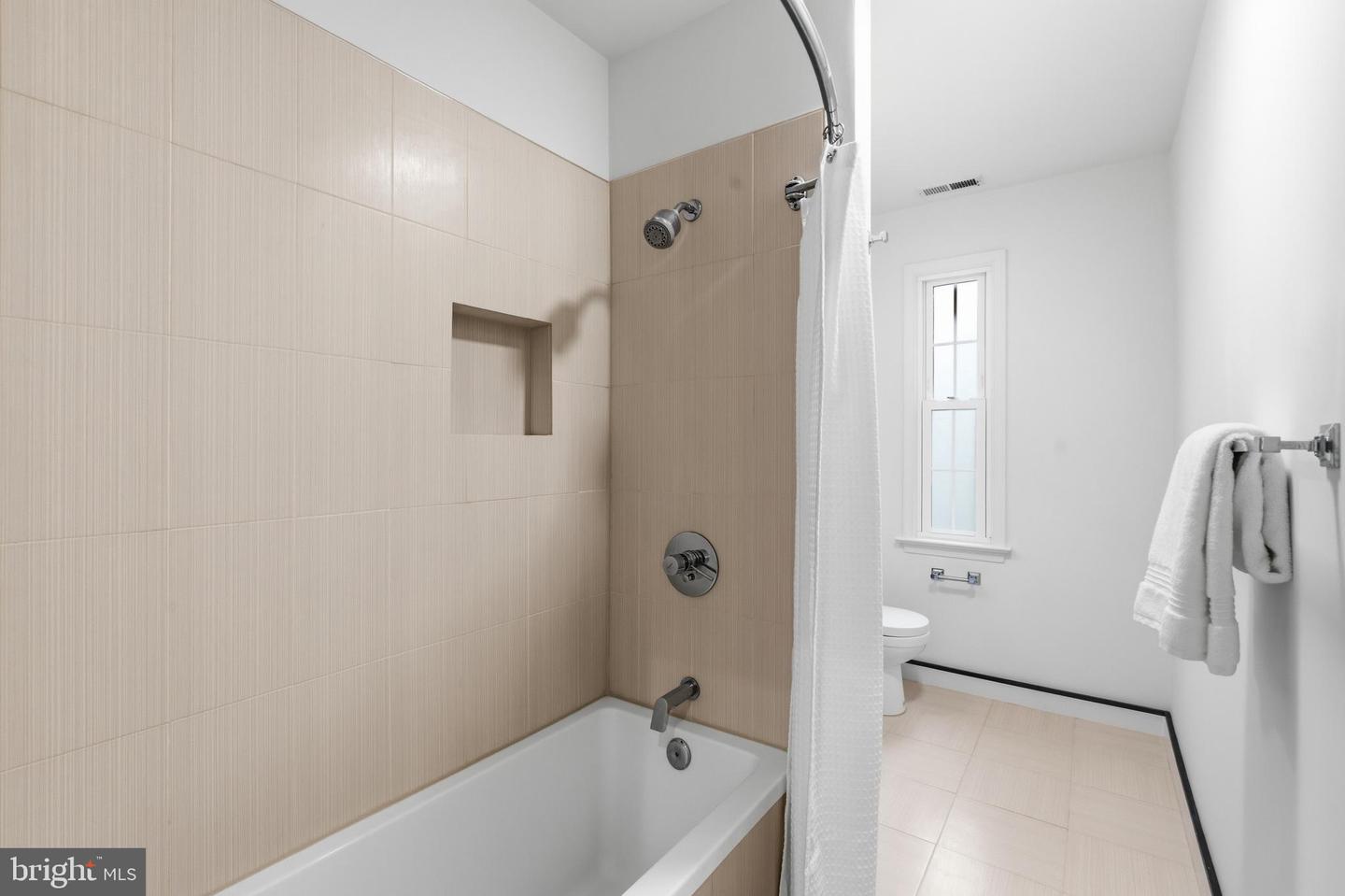 320 LAVERNE AVE, ALEXANDRIA, Virginia 22305, 3 Bedrooms Bedrooms, ,2 BathroomsBathrooms,Residential,For sale,320 LAVERNE AVE,VAAX2053976 MLS # VAAX2053976 320 LAVERNE AVE, ALEXANDRIA, Virginia 22305, 3 Bedrooms Bedrooms, ,2 BathroomsBathrooms,Residential,For sale,320 LAVERNE AVE,VAAX2053976 MLS # VAAX2053976