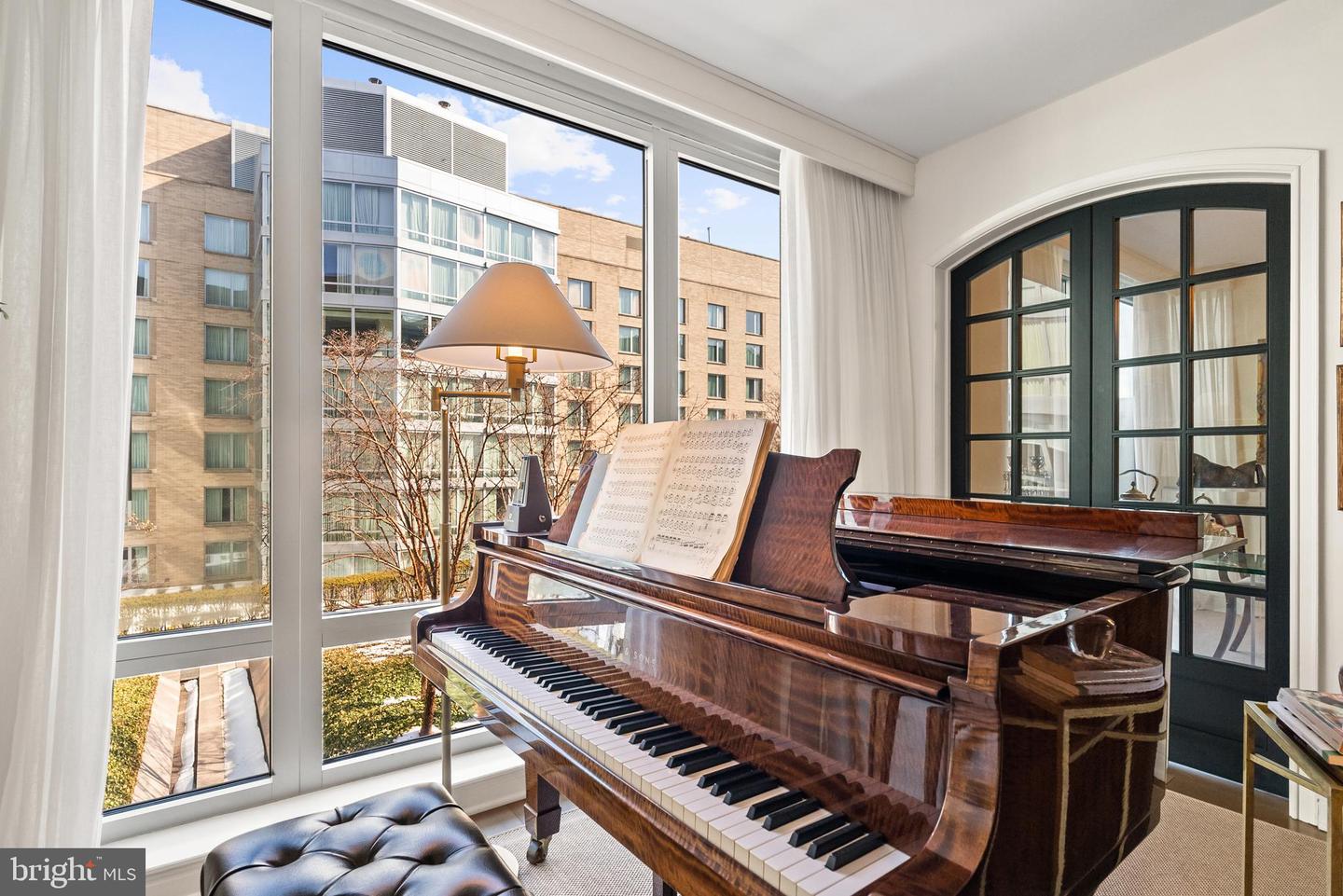 1155 23RD ST NW #7G, WASHINGTON, District Of Columbia 20037, 2 Bedrooms Bedrooms, ,3 BathroomsBathrooms,Residential,For sale,1155 23RD ST NW #7G,DCDC2245466 MLS # DCDC2245466