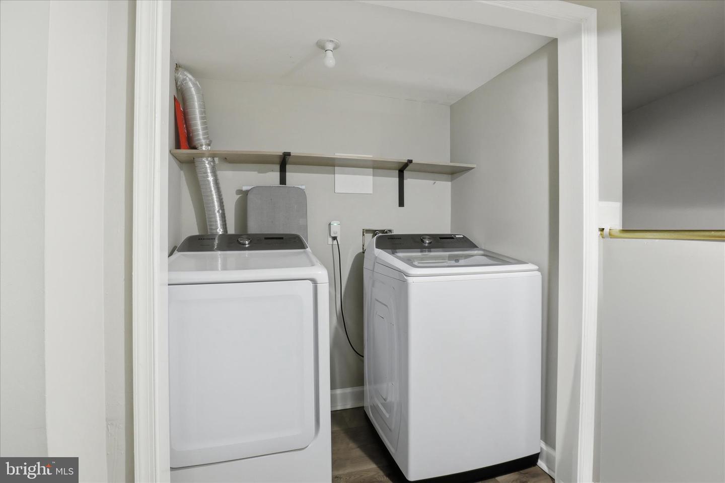 6711 FARRAGUT AVE, FALLS CHURCH, Virginia 22042, 3 Bedrooms Bedrooms, ,2 BathroomsBathrooms,Residential,For sale,6711 FARRAGUT AVE,VAFX2290140 MLS # VAFX2290140