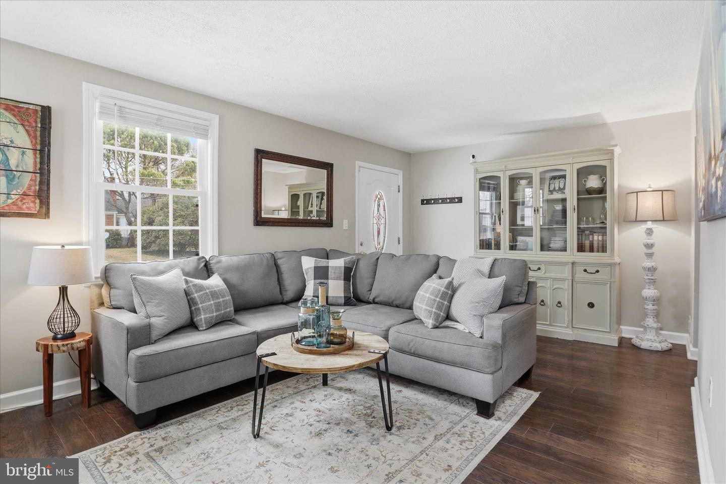 6711 FARRAGUT AVE, FALLS CHURCH, Virginia 22042, 3 Bedrooms Bedrooms, ,2 BathroomsBathrooms,Residential,For sale,6711 FARRAGUT AVE,VAFX2290140 MLS # VAFX2290140