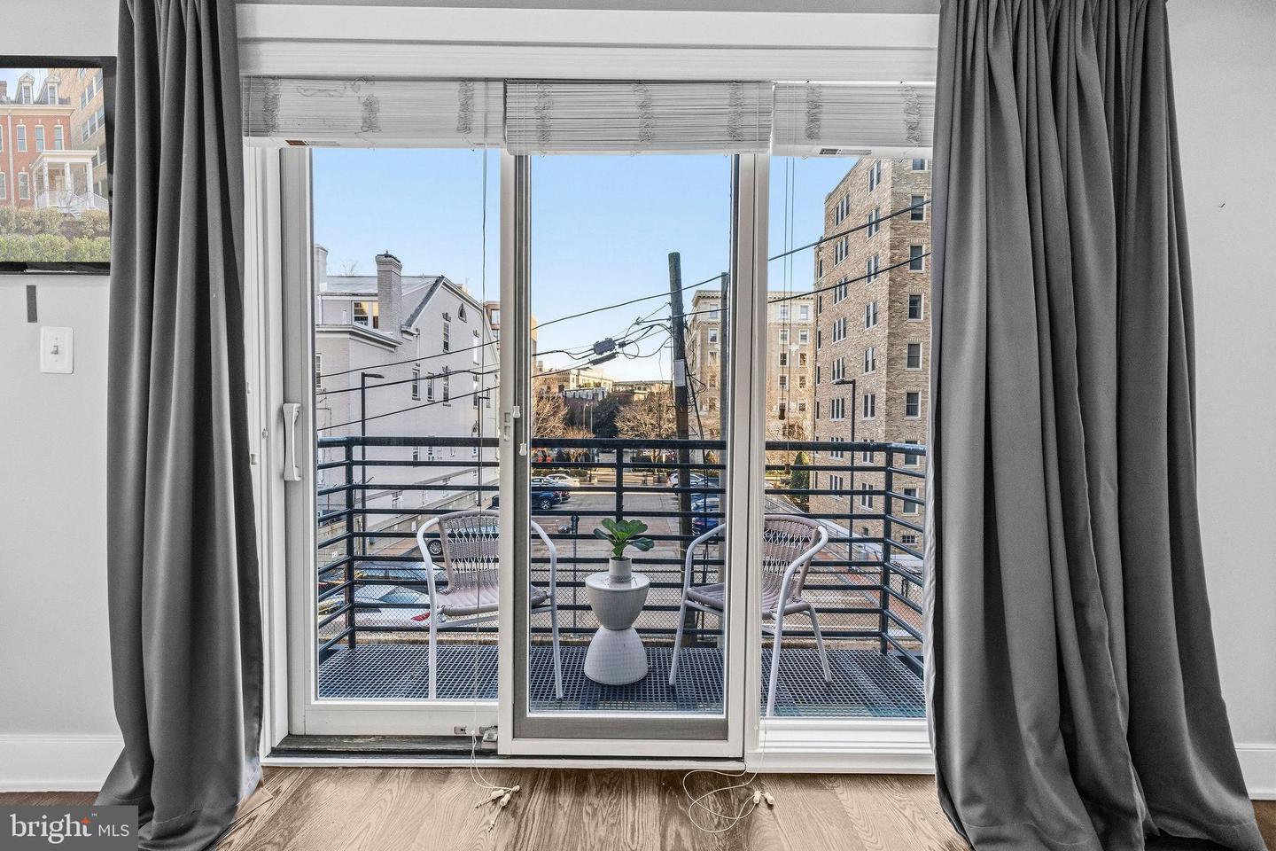 2012 NW KALORAMA RD NW #8, WASHINGTON, District Of Columbia 20009, 3 Bedrooms Bedrooms, ,3 BathroomsBathrooms,Residential,For sale,2012 NW KALORAMA RD NW #8,DCDC2245470 MLS # DCDC2245470