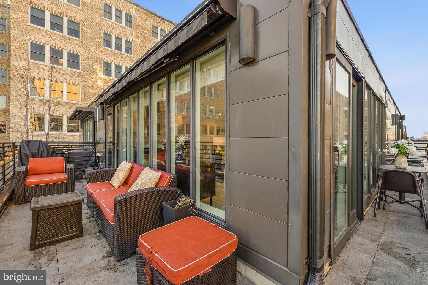 2012 NW KALORAMA RD NW #8, WASHINGTON, District Of Columbia 20009, 3 Bedrooms Bedrooms, ,3 BathroomsBathrooms,Residential,For sale,2012 NW KALORAMA RD NW #8,DCDC2245470 MLS # DCDC2245470