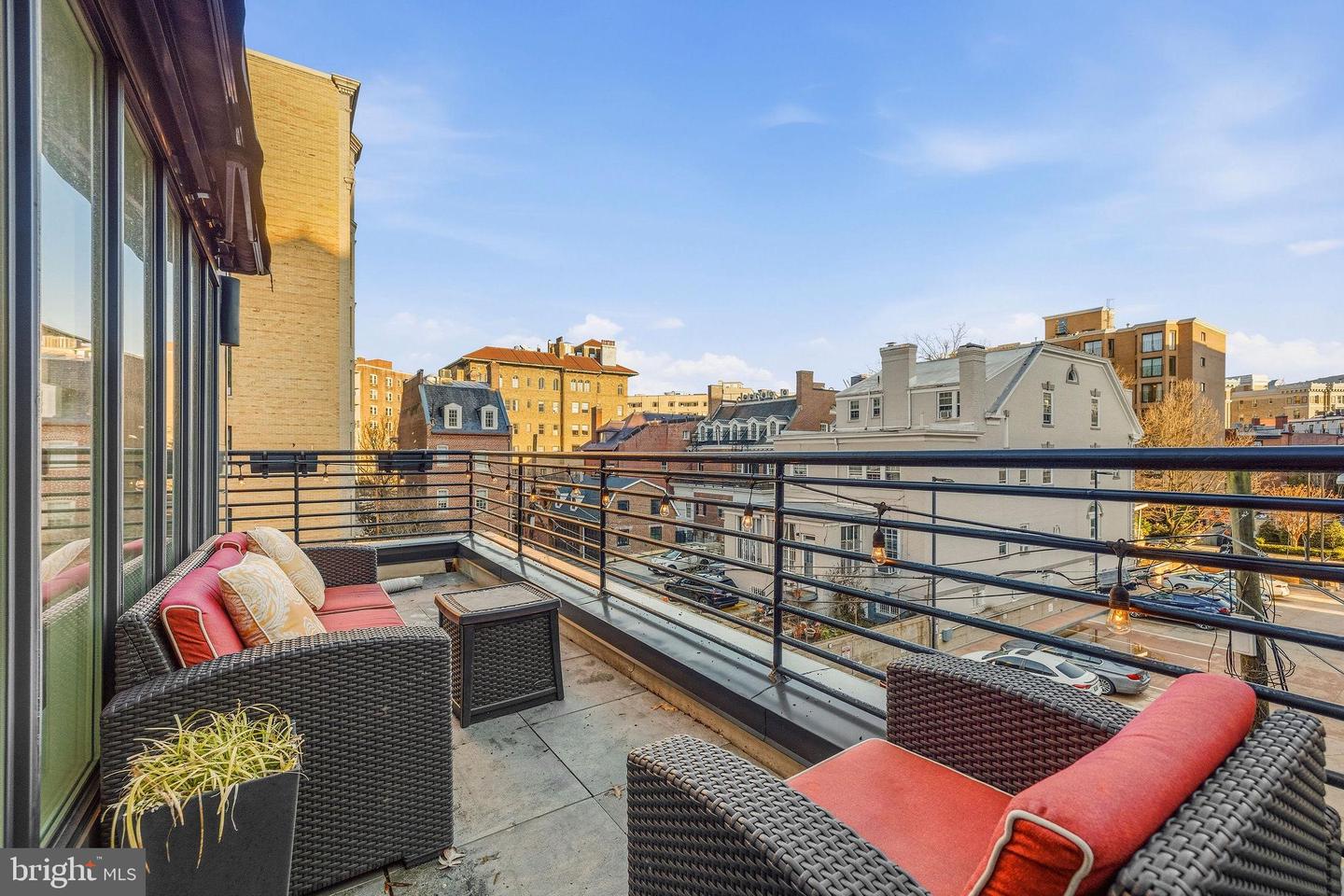 2012 NW KALORAMA RD NW #8, WASHINGTON, District Of Columbia 20009, 3 Bedrooms Bedrooms, ,3 BathroomsBathrooms,Residential,For sale,2012 NW KALORAMA RD NW #8,DCDC2245470 MLS # DCDC2245470