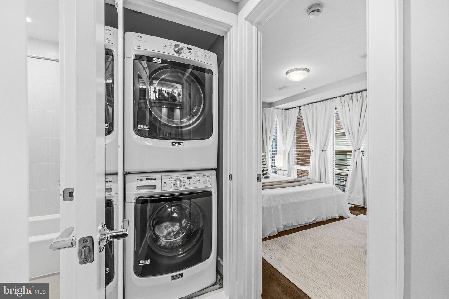 2012 NW KALORAMA RD NW #8, WASHINGTON, District Of Columbia 20009, 3 Bedrooms Bedrooms, ,3 BathroomsBathrooms,Residential,For sale,2012 NW KALORAMA RD NW #8,DCDC2245470 MLS # DCDC2245470