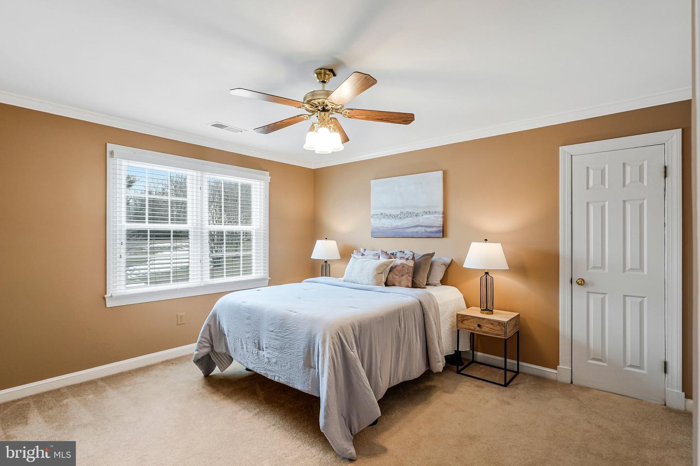 10500 MOUNT SUNAPEE RD., VIENNA, Virginia 22182, 6 Bedrooms Bedrooms, ,4 BathroomsBathrooms,Residential,For sale,10500 MOUNT SUNAPEE RD.,VAFX2290146 MLS # VAFX2290146