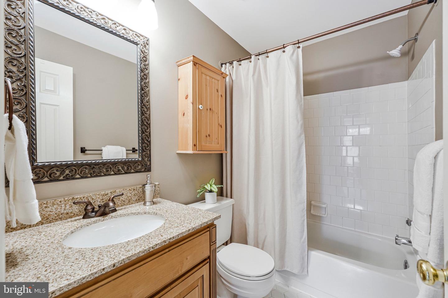 10500 MOUNT SUNAPEE RD., VIENNA, Virginia 22182, 6 Bedrooms Bedrooms, ,4 BathroomsBathrooms,Residential,For sale,10500 MOUNT SUNAPEE RD.,VAFX2290146 MLS # VAFX2290146