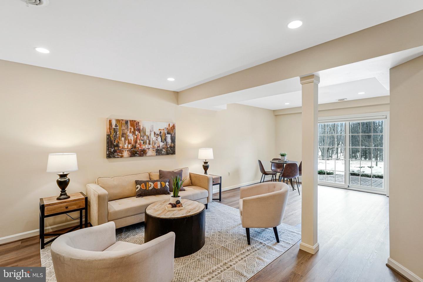 10500 MOUNT SUNAPEE RD., VIENNA, Virginia 22182, 6 Bedrooms Bedrooms, ,4 BathroomsBathrooms,Residential,For sale,10500 MOUNT SUNAPEE RD.,VAFX2290146 MLS # VAFX2290146