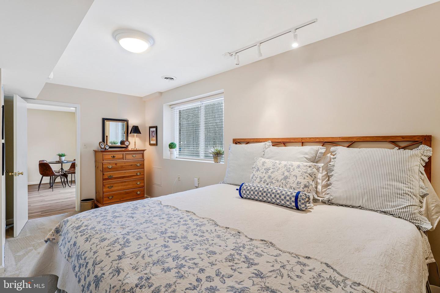 10500 MOUNT SUNAPEE RD., VIENNA, Virginia 22182, 6 Bedrooms Bedrooms, ,4 BathroomsBathrooms,Residential,For sale,10500 MOUNT SUNAPEE RD.,VAFX2290146 MLS # VAFX2290146