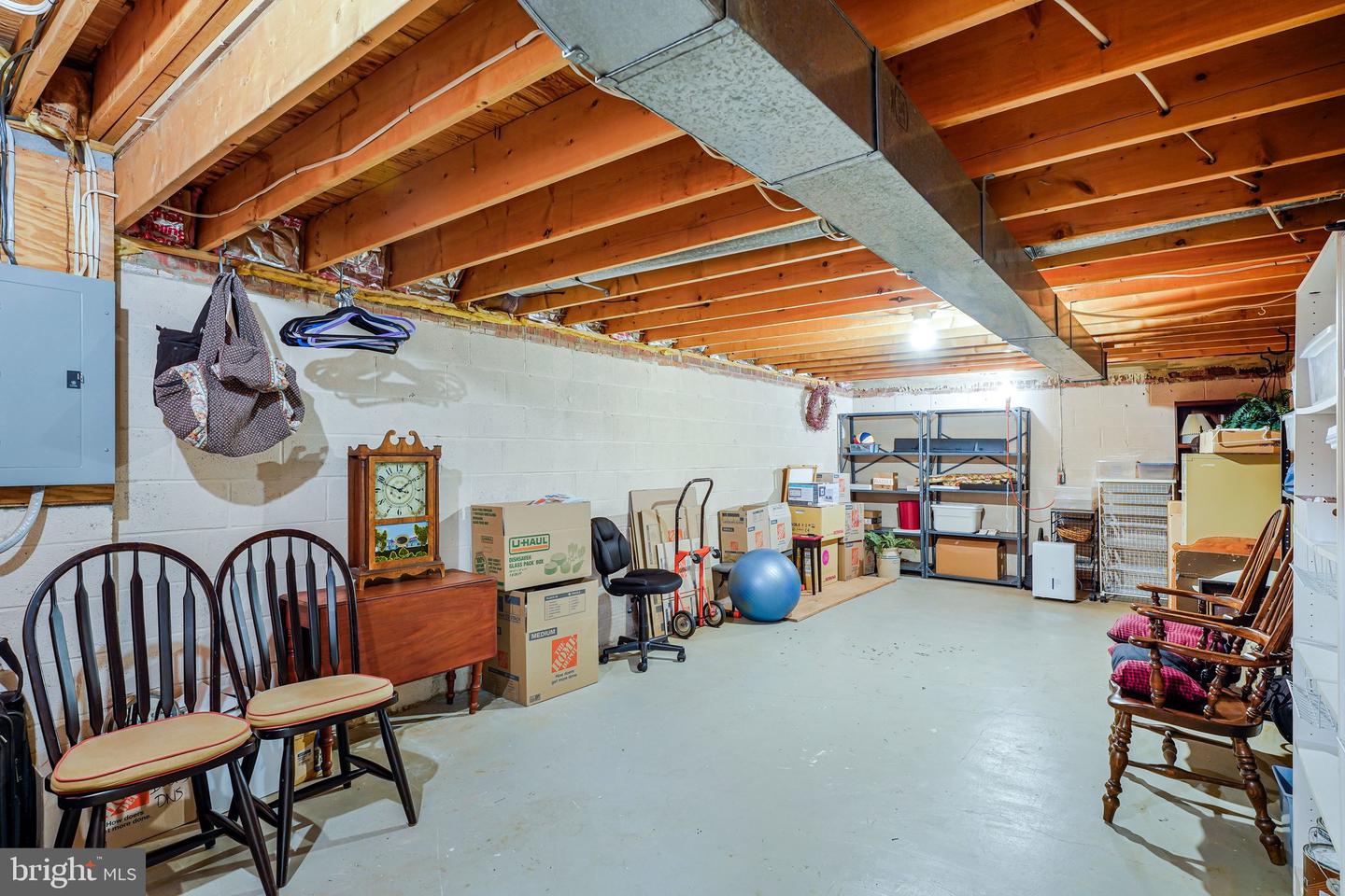 10500 MOUNT SUNAPEE RD., VIENNA, Virginia 22182, 6 Bedrooms Bedrooms, ,4 BathroomsBathrooms,Residential,For sale,10500 MOUNT SUNAPEE RD.,VAFX2290146 MLS # VAFX2290146