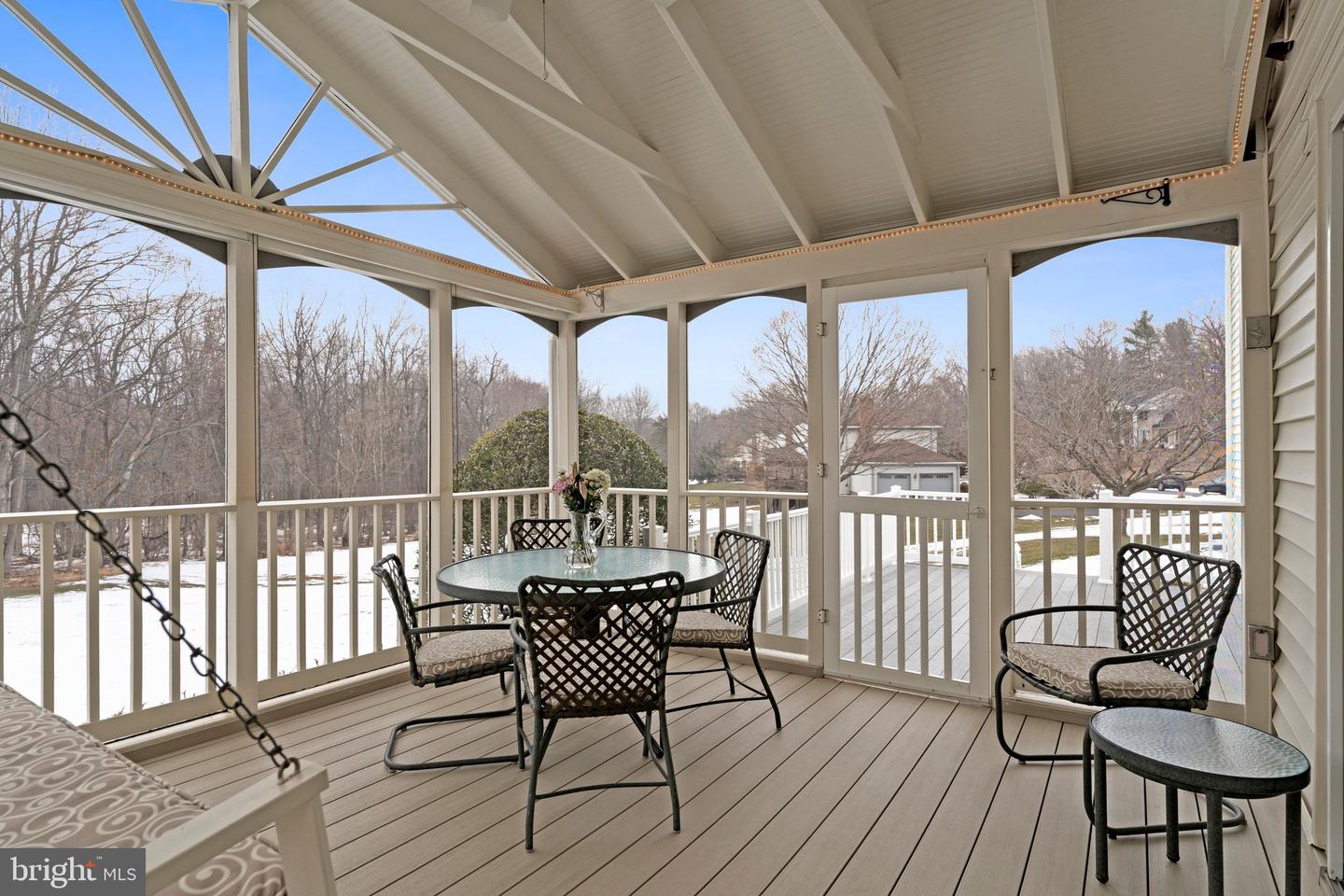 10500 MOUNT SUNAPEE RD., VIENNA, Virginia 22182, 6 Bedrooms Bedrooms, ,4 BathroomsBathrooms,Residential,For sale,10500 MOUNT SUNAPEE RD.,VAFX2290146 MLS # VAFX2290146