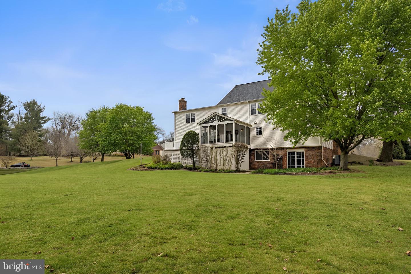 10500 MOUNT SUNAPEE RD., VIENNA, Virginia 22182, 6 Bedrooms Bedrooms, ,4 BathroomsBathrooms,Residential,For sale,10500 MOUNT SUNAPEE RD.,VAFX2290146 MLS # VAFX2290146