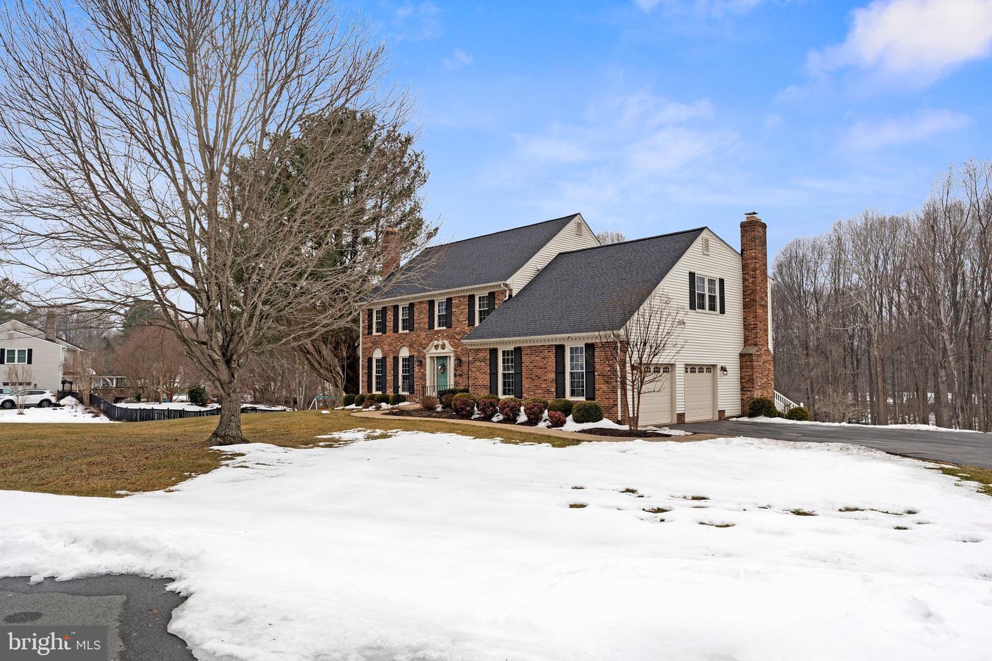 10500 MOUNT SUNAPEE RD., VIENNA, Virginia 22182, 6 Bedrooms Bedrooms, ,4 BathroomsBathrooms,Residential,For sale,10500 MOUNT SUNAPEE RD.,VAFX2290146 MLS # VAFX2290146