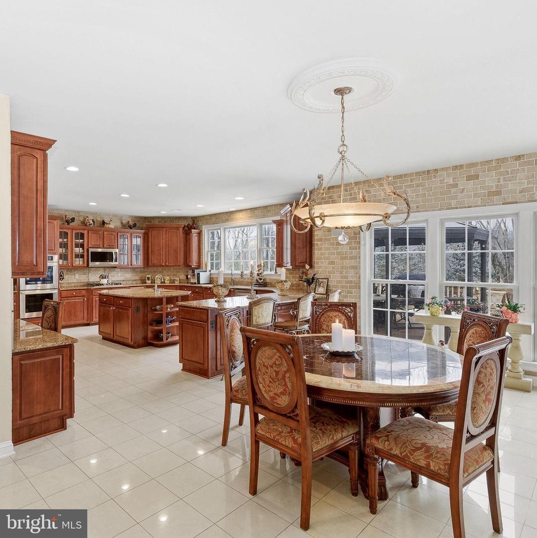 16655 MACNAUGHTON CT, PURCELLVILLE, Virginia 20132, 6 Bedrooms Bedrooms, ,5 BathroomsBathrooms,Residential,For sale,16655 MACNAUGHTON CT,VALO2115618 MLS # VALO2115618