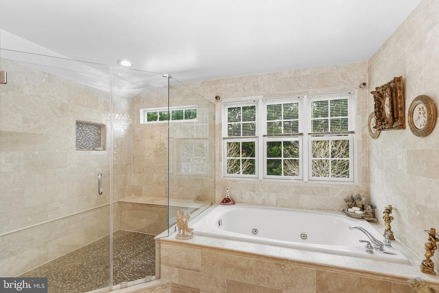 16655 MACNAUGHTON CT, PURCELLVILLE, Virginia 20132, 6 Bedrooms Bedrooms, ,5 BathroomsBathrooms,Residential,For sale,16655 MACNAUGHTON CT,VALO2115618 MLS # VALO2115618