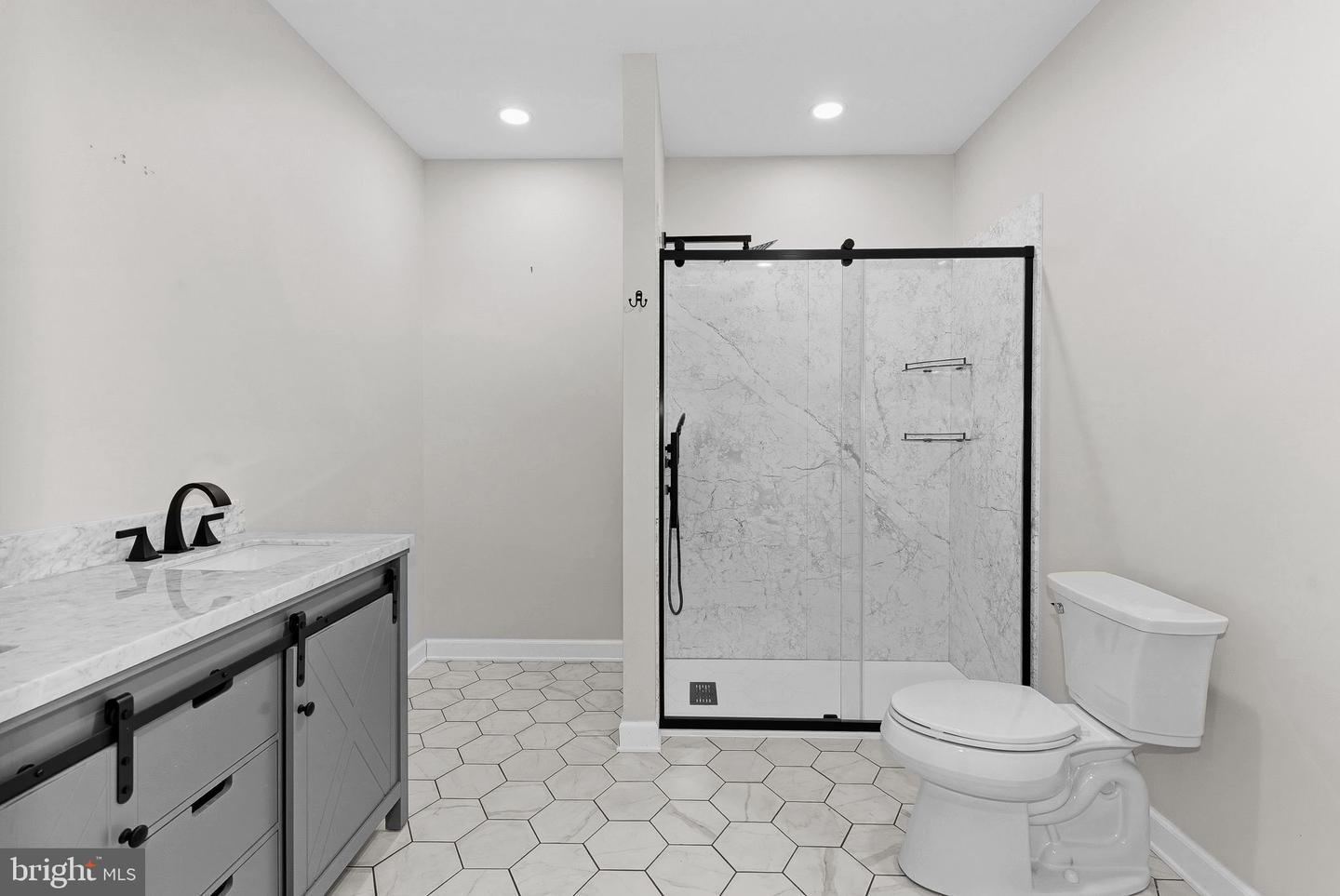 16655 MACNAUGHTON CT, PURCELLVILLE, Virginia 20132, 6 Bedrooms Bedrooms, ,5 BathroomsBathrooms,Residential,For sale,16655 MACNAUGHTON CT,VALO2115618 MLS # VALO2115618