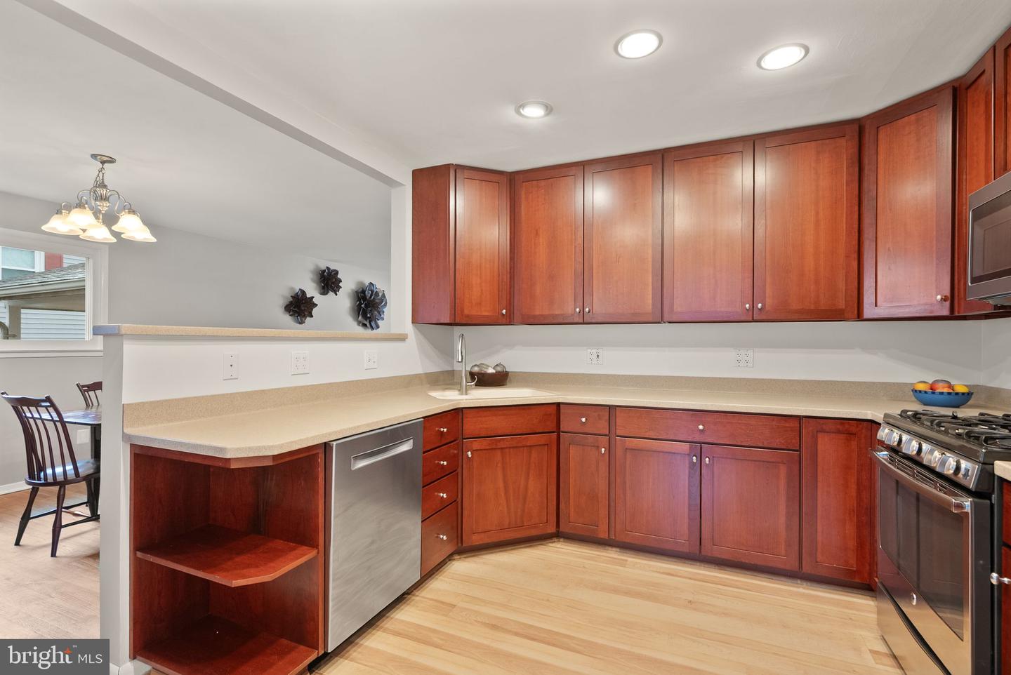 8108 CARRICK LN, SPRINGFIELD, Virginia 22151, 4 Bedrooms Bedrooms, ,3 BathroomsBathrooms,Residential,For sale,8108 CARRICK LN,VAFX2290154 MLS # VAFX2290154 8108 CARRICK LN, SPRINGFIELD, Virginia 22151, 4 Bedrooms Bedrooms, ,3 BathroomsBathrooms,Residential,For sale,8108 CARRICK LN,VAFX2290154 MLS # VAFX2290154