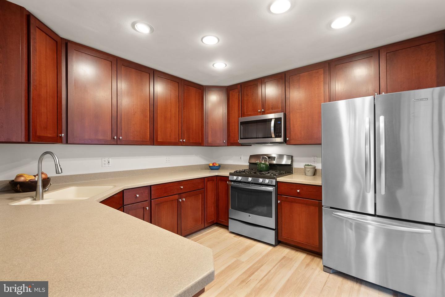 8108 CARRICK LN, SPRINGFIELD, Virginia 22151, 4 Bedrooms Bedrooms, ,3 BathroomsBathrooms,Residential,For sale,8108 CARRICK LN,VAFX2290154 MLS # VAFX2290154 8108 CARRICK LN, SPRINGFIELD, Virginia 22151, 4 Bedrooms Bedrooms, ,3 BathroomsBathrooms,Residential,For sale,8108 CARRICK LN,VAFX2290154 MLS # VAFX2290154