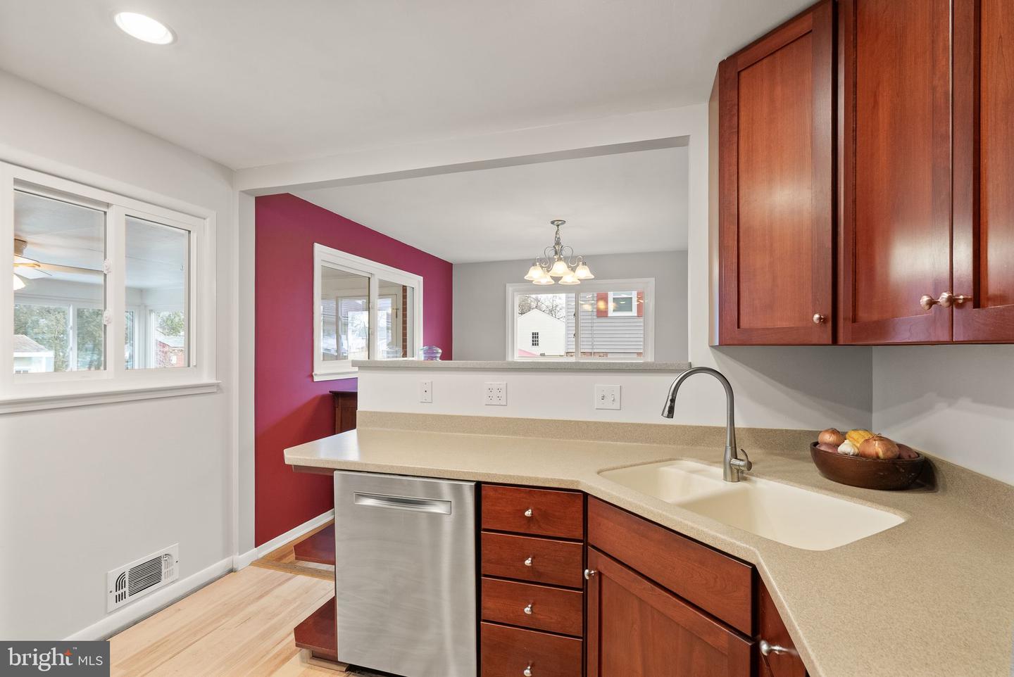 8108 CARRICK LN, SPRINGFIELD, Virginia 22151, 4 Bedrooms Bedrooms, ,3 BathroomsBathrooms,Residential,For sale,8108 CARRICK LN,VAFX2290154 MLS # VAFX2290154 8108 CARRICK LN, SPRINGFIELD, Virginia 22151, 4 Bedrooms Bedrooms, ,3 BathroomsBathrooms,Residential,For sale,8108 CARRICK LN,VAFX2290154 MLS # VAFX2290154