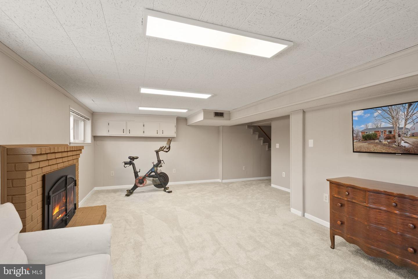 8108 CARRICK LN, SPRINGFIELD, Virginia 22151, 4 Bedrooms Bedrooms, ,3 BathroomsBathrooms,Residential,For sale,8108 CARRICK LN,VAFX2290154 MLS # VAFX2290154 8108 CARRICK LN, SPRINGFIELD, Virginia 22151, 4 Bedrooms Bedrooms, ,3 BathroomsBathrooms,Residential,For sale,8108 CARRICK LN,VAFX2290154 MLS # VAFX2290154