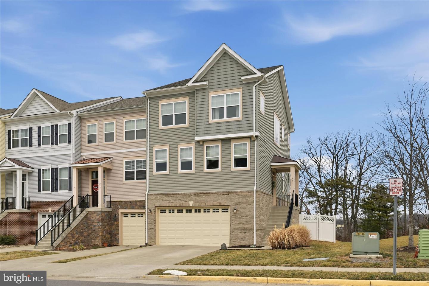 221 COBBLE STONE DR, WINCHESTER, Virginia 22602, 4 Bedrooms Bedrooms, ,3 BathroomsBathrooms,Residential,For sale,221 COBBLE STONE DR,VAFV2039498 MLS # VAFV2039498