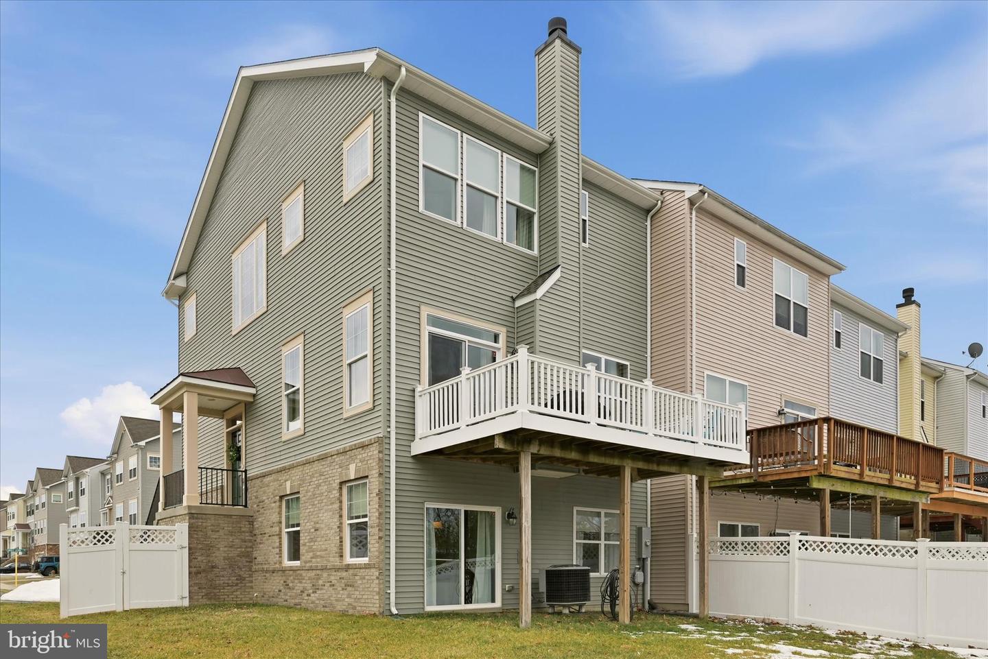 221 COBBLE STONE DR, WINCHESTER, Virginia 22602, 4 Bedrooms Bedrooms, ,3 BathroomsBathrooms,Residential,For sale,221 COBBLE STONE DR,VAFV2039498 MLS # VAFV2039498