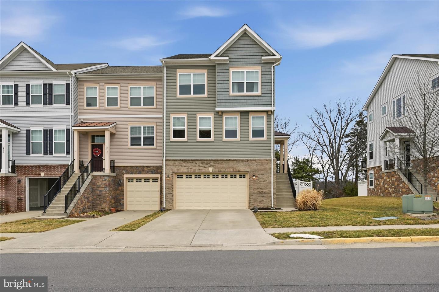 221 COBBLE STONE DR, WINCHESTER, Virginia 22602, 4 Bedrooms Bedrooms, ,3 BathroomsBathrooms,Residential,For sale,221 COBBLE STONE DR,VAFV2039498 MLS # VAFV2039498