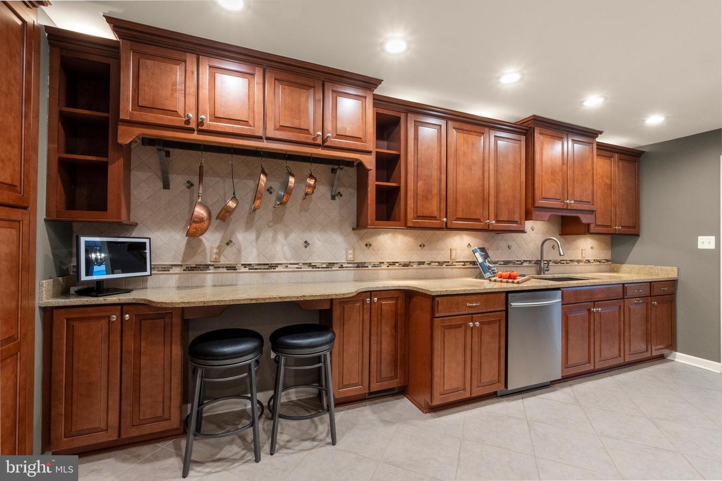 5203 COTTINGHAM PL, ALEXANDRIA, Virginia 22304, 3 Bedrooms Bedrooms, ,3 BathroomsBathrooms,Residential,For sale,5203 COTTINGHAM PL,VAFX2290208 MLS # VAFX2290208