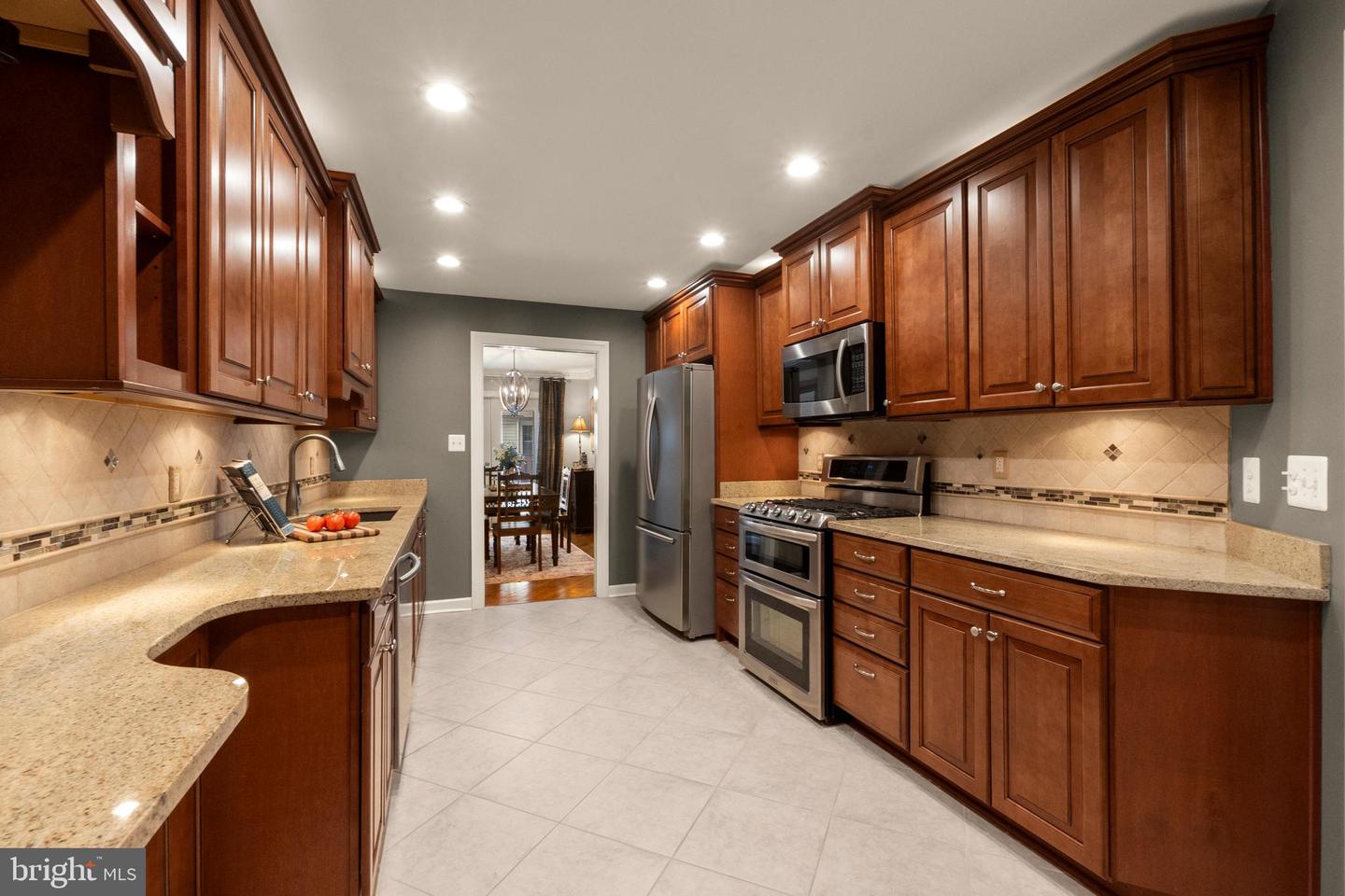 5203 COTTINGHAM PL, ALEXANDRIA, Virginia 22304, 3 Bedrooms Bedrooms, ,3 BathroomsBathrooms,Residential,For sale,5203 COTTINGHAM PL,VAFX2290208 MLS # VAFX2290208