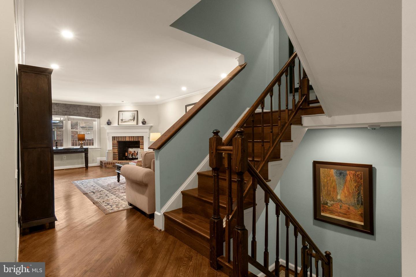 5203 COTTINGHAM PL, ALEXANDRIA, Virginia 22304, 3 Bedrooms Bedrooms, ,3 BathroomsBathrooms,Residential,For sale,5203 COTTINGHAM PL,VAFX2290208 MLS # VAFX2290208