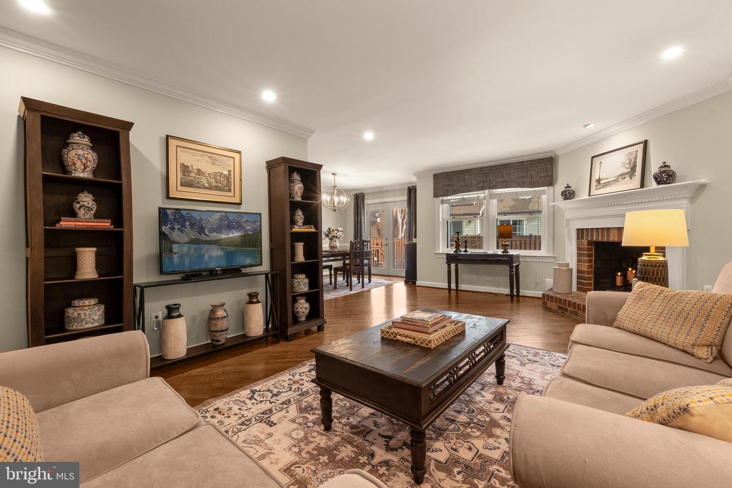 5203 COTTINGHAM PL, ALEXANDRIA, Virginia 22304, 3 Bedrooms Bedrooms, ,3 BathroomsBathrooms,Residential,For sale,5203 COTTINGHAM PL,VAFX2290208 MLS # VAFX2290208