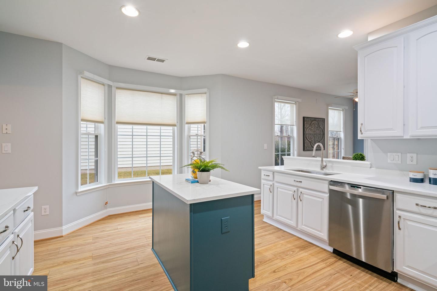 13359 FIELDSTONE WAY, GAINESVILLE, Virginia 20155, 3 Bedrooms Bedrooms, ,2 BathroomsBathrooms,Residential,For sale,13359 FIELDSTONE WAY,VAPW2112220 MLS # VAPW2112220 13359 FIELDSTONE WAY, GAINESVILLE, Virginia 20155, 3 Bedrooms Bedrooms, ,2 BathroomsBathrooms,Residential,For sale,13359 FIELDSTONE WAY,VAPW2112220 MLS # VAPW2112220