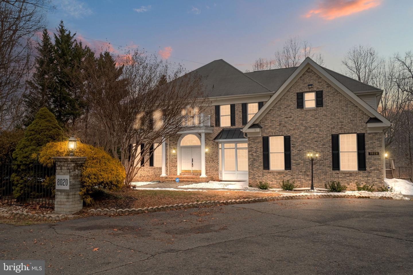 8020 POHICK RD, SPRINGFIELD, Virginia 22153, 6 Bedrooms Bedrooms, ,5 BathroomsBathrooms,Residential,For sale,8020 POHICK RD,VAFX2290294 MLS # VAFX2290294