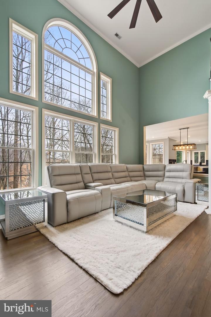 8020 POHICK RD, SPRINGFIELD, Virginia 22153, 6 Bedrooms Bedrooms, ,5 BathroomsBathrooms,Residential,For sale,8020 POHICK RD,VAFX2290294 MLS # VAFX2290294