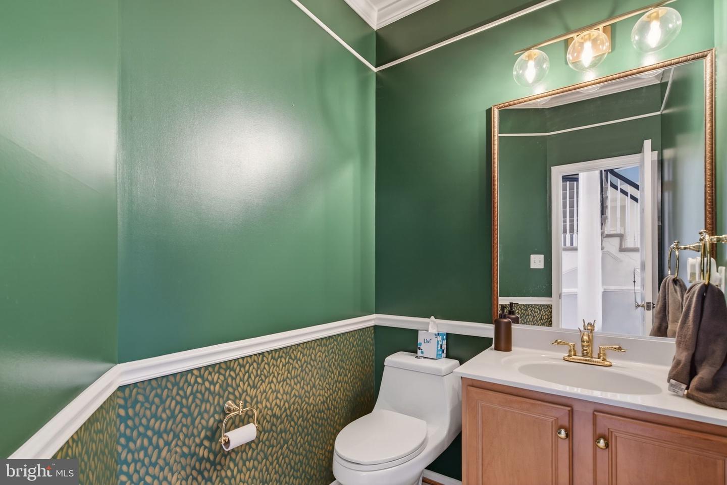 8020 POHICK RD, SPRINGFIELD, Virginia 22153, 6 Bedrooms Bedrooms, ,5 BathroomsBathrooms,Residential,For sale,8020 POHICK RD,VAFX2290294 MLS # VAFX2290294