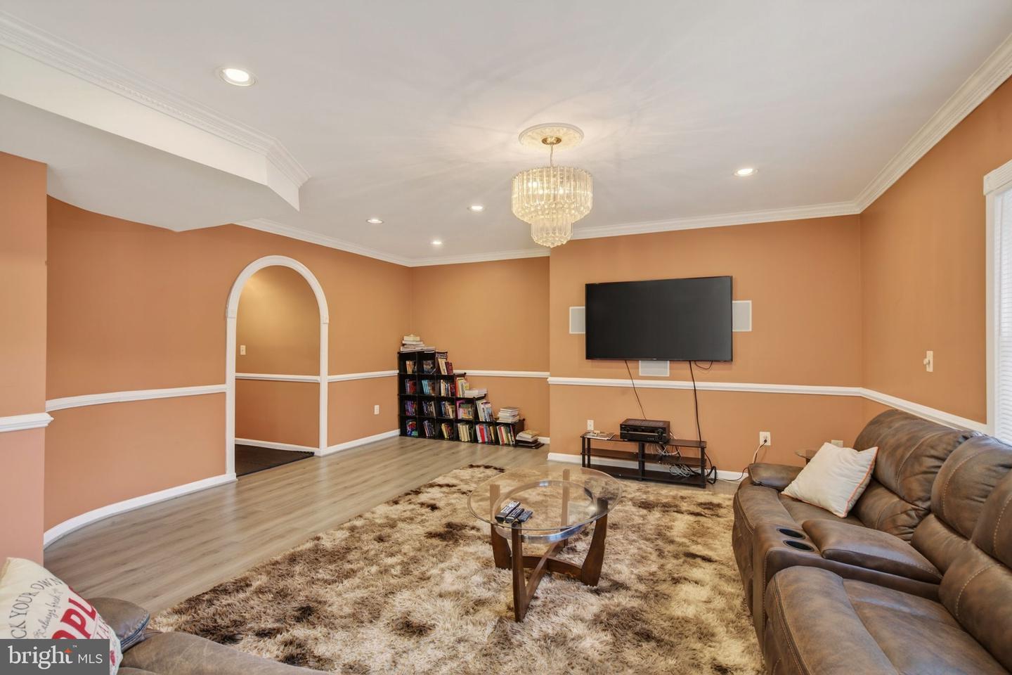 8020 POHICK RD, SPRINGFIELD, Virginia 22153, 6 Bedrooms Bedrooms, ,5 BathroomsBathrooms,Residential,For sale,8020 POHICK RD,VAFX2290294 MLS # VAFX2290294