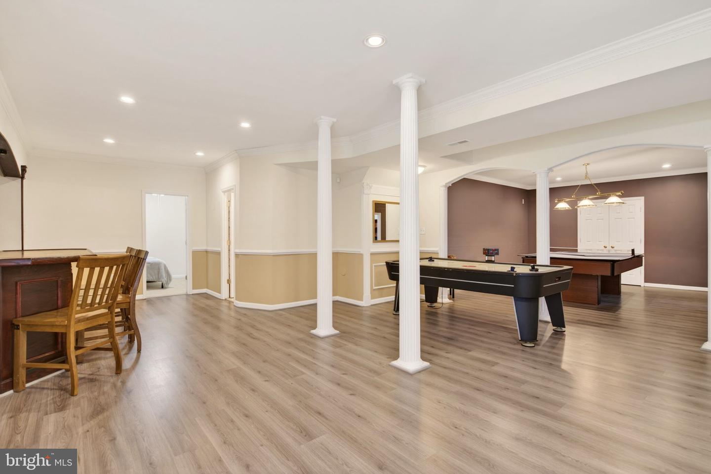 8020 POHICK RD, SPRINGFIELD, Virginia 22153, 6 Bedrooms Bedrooms, ,5 BathroomsBathrooms,Residential,For sale,8020 POHICK RD,VAFX2290294 MLS # VAFX2290294