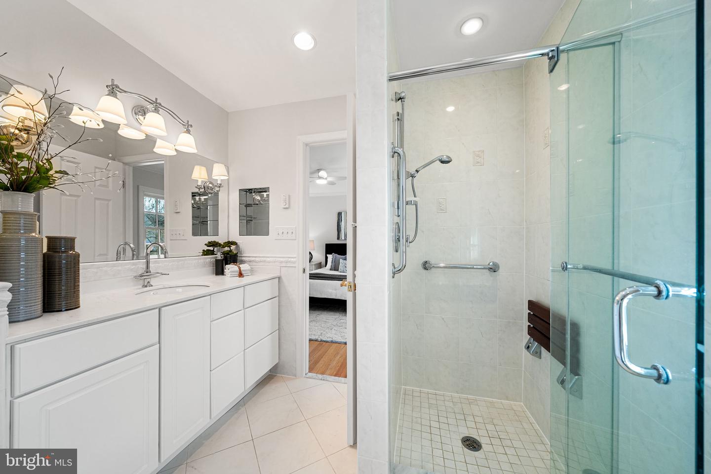 8311 CHAPEL LAKE CT, ANNANDALE, Virginia 22003, 5 Bedrooms Bedrooms, ,3 BathroomsBathrooms,Residential,For sale,8311 CHAPEL LAKE CT,VAFX2290376 MLS # VAFX2290376