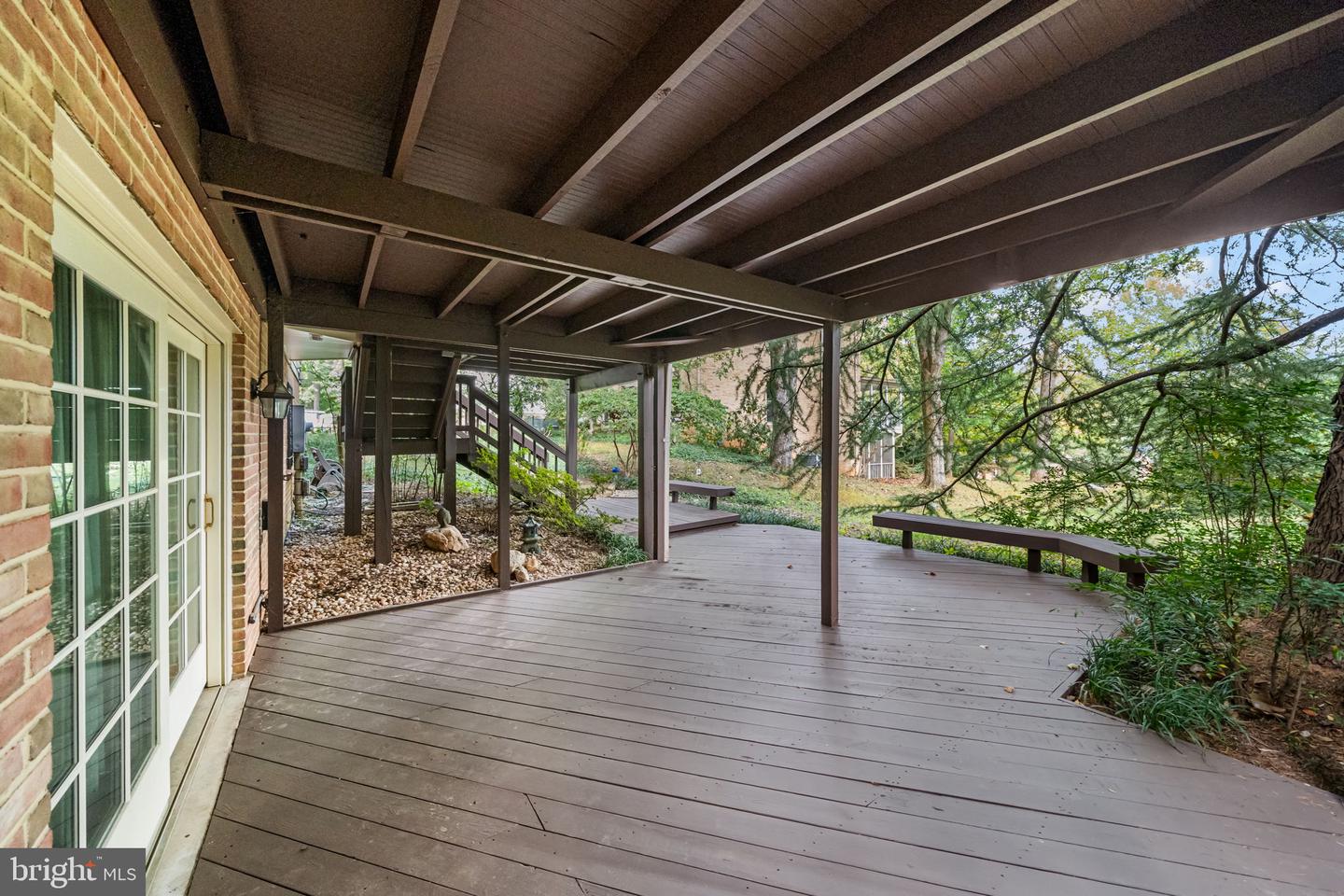 8311 CHAPEL LAKE CT, ANNANDALE, Virginia 22003, 5 Bedrooms Bedrooms, ,3 BathroomsBathrooms,Residential,For sale,8311 CHAPEL LAKE CT,VAFX2290376 MLS # VAFX2290376