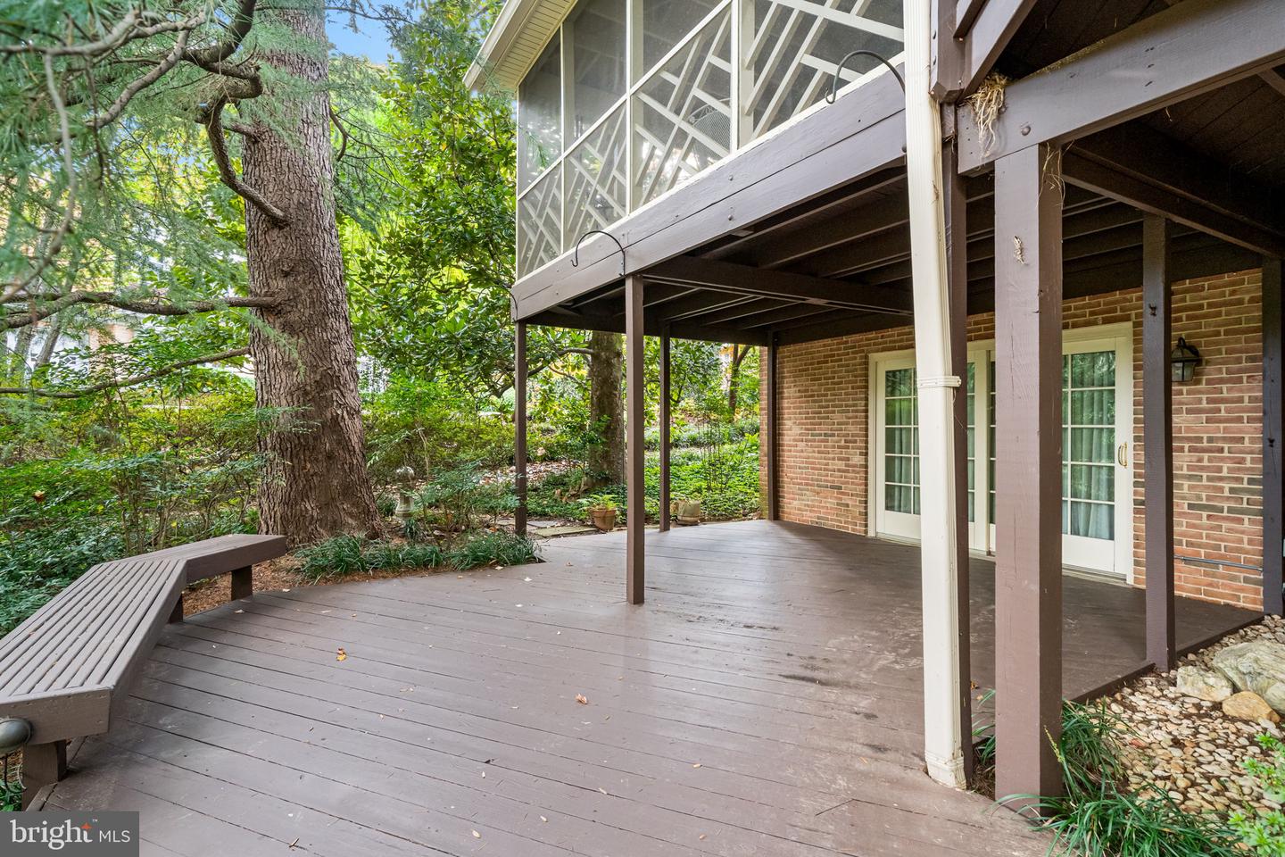 8311 CHAPEL LAKE CT, ANNANDALE, Virginia 22003, 5 Bedrooms Bedrooms, ,3 BathroomsBathrooms,Residential,For sale,8311 CHAPEL LAKE CT,VAFX2290376 MLS # VAFX2290376