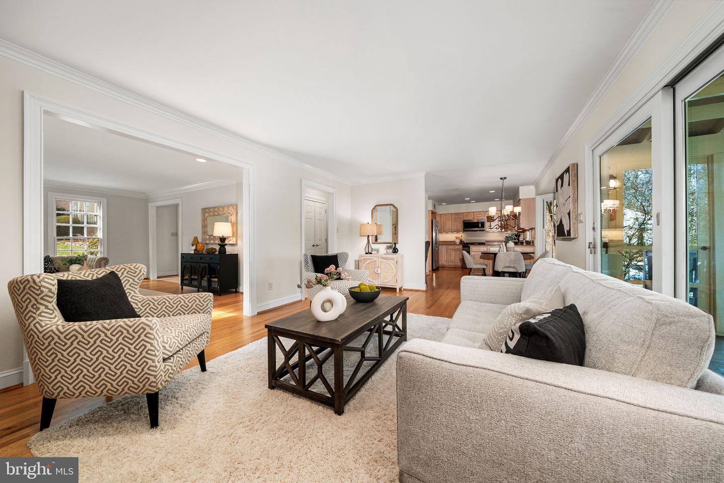 8311 CHAPEL LAKE CT, ANNANDALE, Virginia 22003, 5 Bedrooms Bedrooms, ,3 BathroomsBathrooms,Residential,For sale,8311 CHAPEL LAKE CT,VAFX2290376 MLS # VAFX2290376