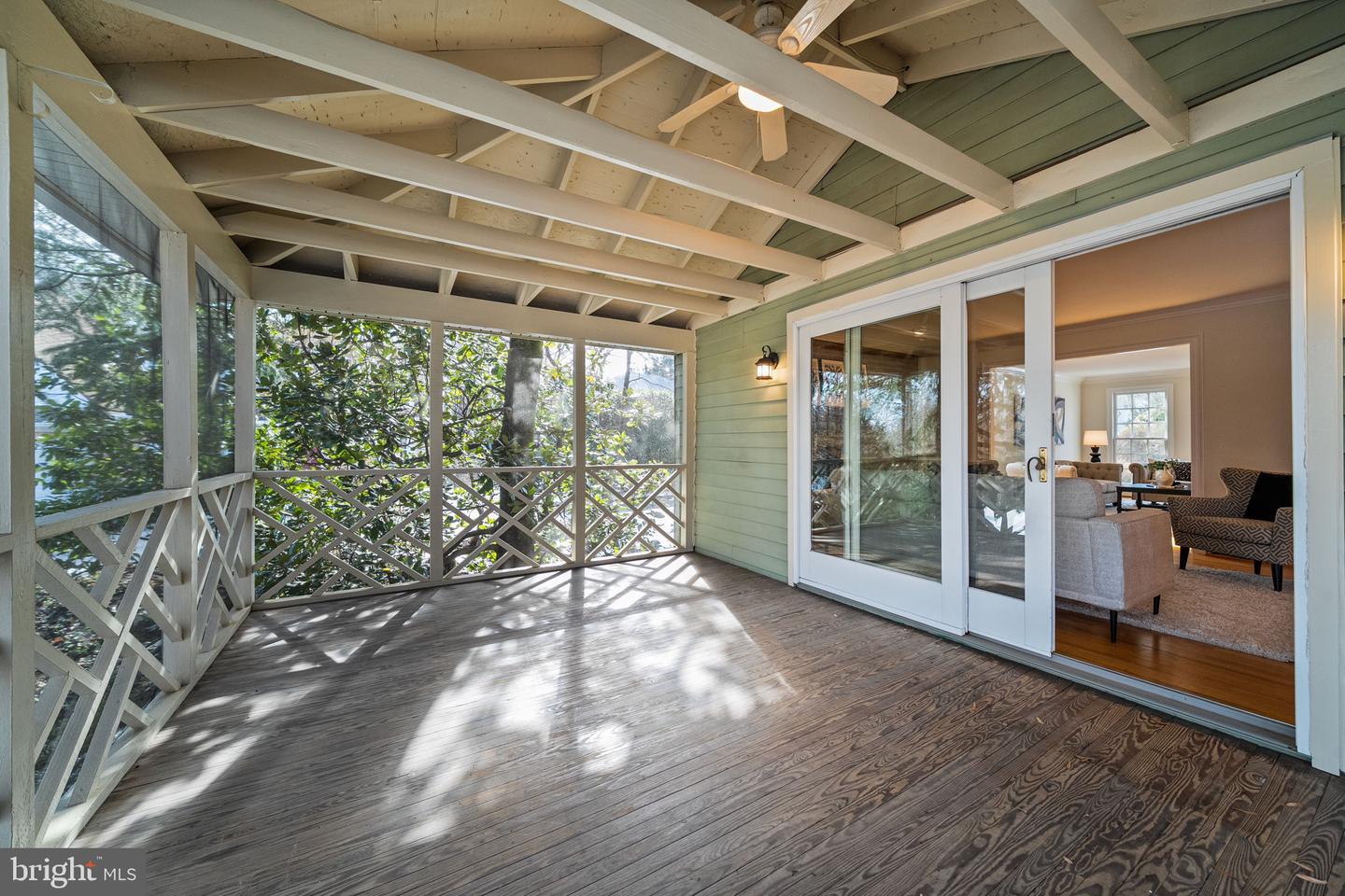 8311 CHAPEL LAKE CT, ANNANDALE, Virginia 22003, 5 Bedrooms Bedrooms, ,3 BathroomsBathrooms,Residential,For sale,8311 CHAPEL LAKE CT,VAFX2290376 MLS # VAFX2290376