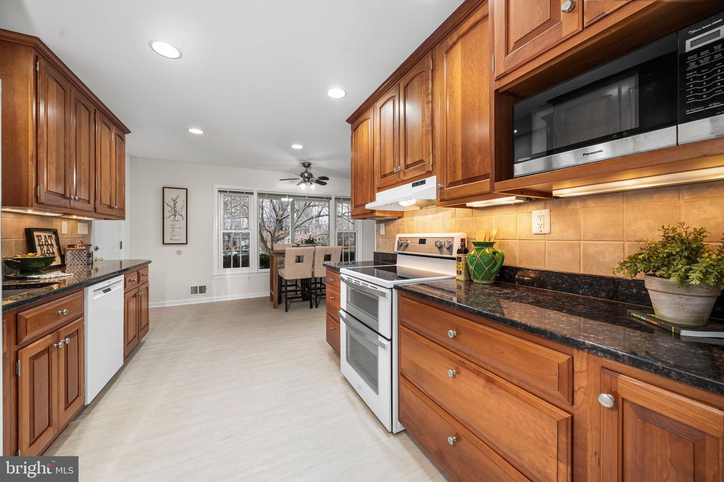 6627 KENNEDY LN, FALLS CHURCH, Virginia 22042, 4 Bedrooms Bedrooms, ,3 BathroomsBathrooms,Residential,For sale,6627 KENNEDY LN,VAFX2290388 MLS # VAFX2290388