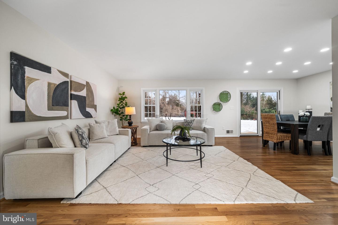 6627 KENNEDY LN, FALLS CHURCH, Virginia 22042, 4 Bedrooms Bedrooms, ,3 BathroomsBathrooms,Residential,For sale,6627 KENNEDY LN,VAFX2290388 MLS # VAFX2290388